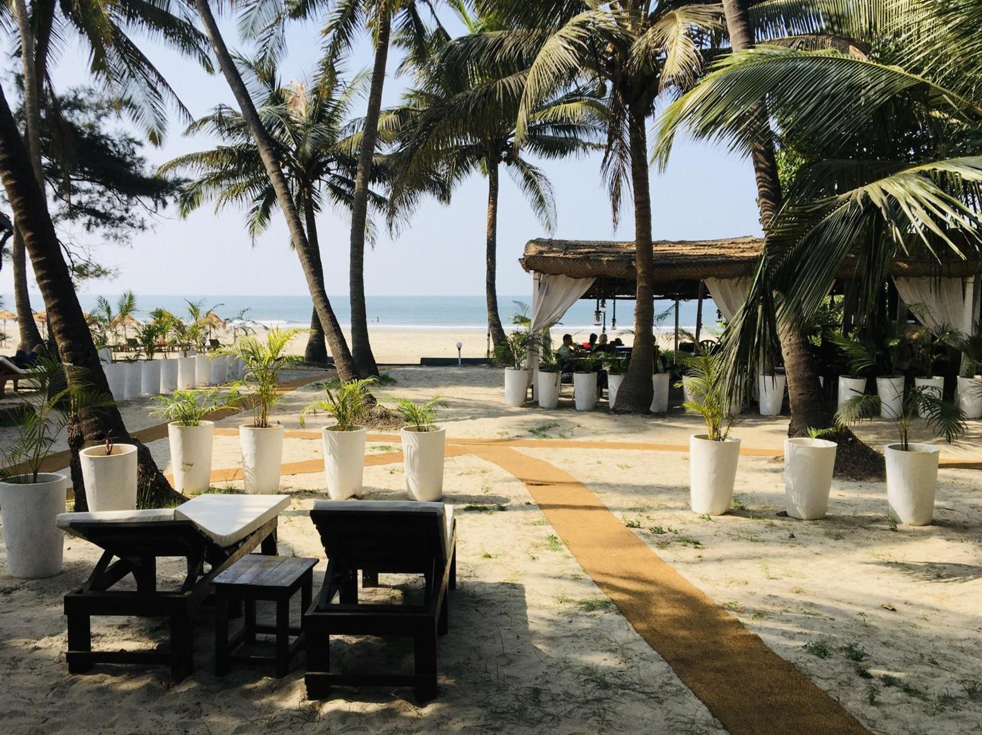 Mamagoa Beach Resort Мандрем Экстерьер фото